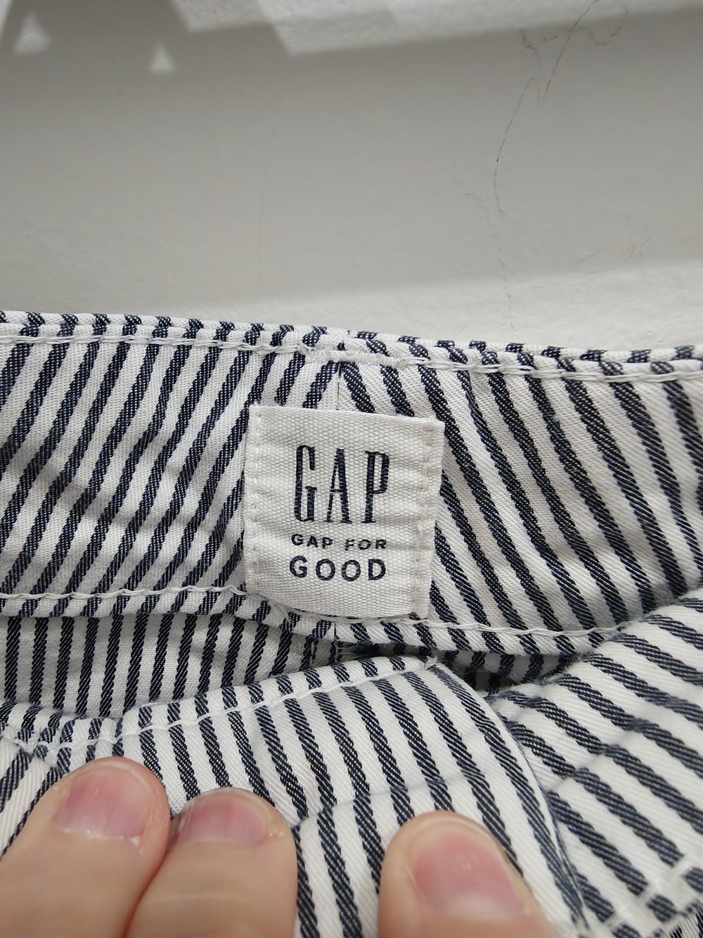 GAP Striped Women's Cotton Blend Shorts - Navy & White - Picture 3 of 8